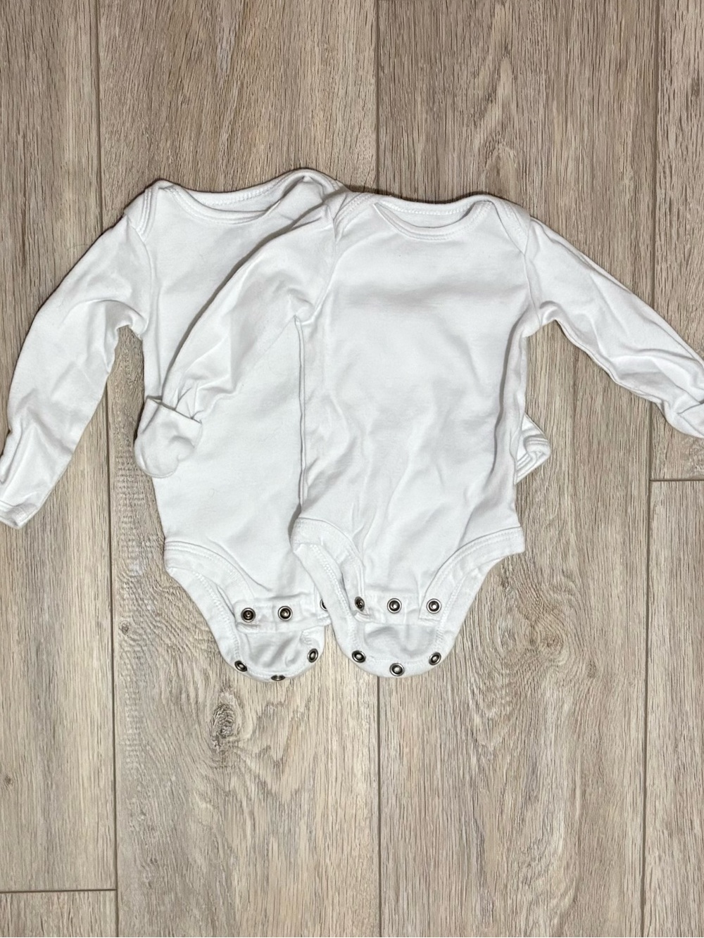 2 SIMPLE JOYS by Carter’s | White Long-Sleeve Bodysuits